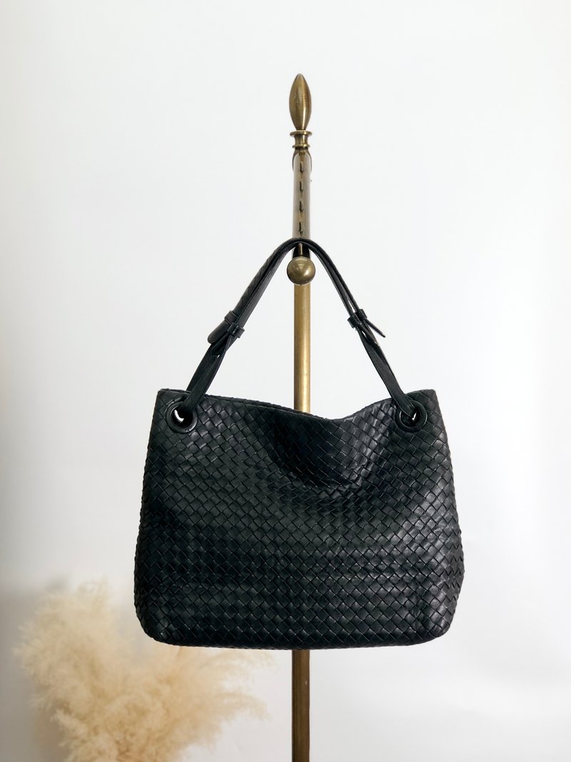 【 日本直送　名牌中古包 】Bottega Veneta ボッテガ・ヴェネタ ショルダーバッグ ブラック レザー イントレチャート ガルダバッグ 4ytbbh - 側背包/斜背包 - 真皮 黑色