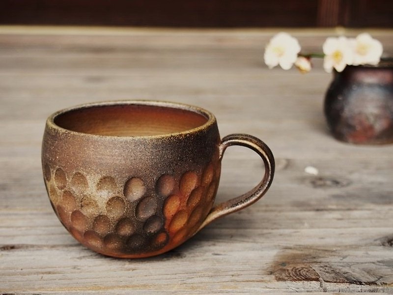 Bizen coffee cup (round) _c4-032 - Mugs - Pottery Brown