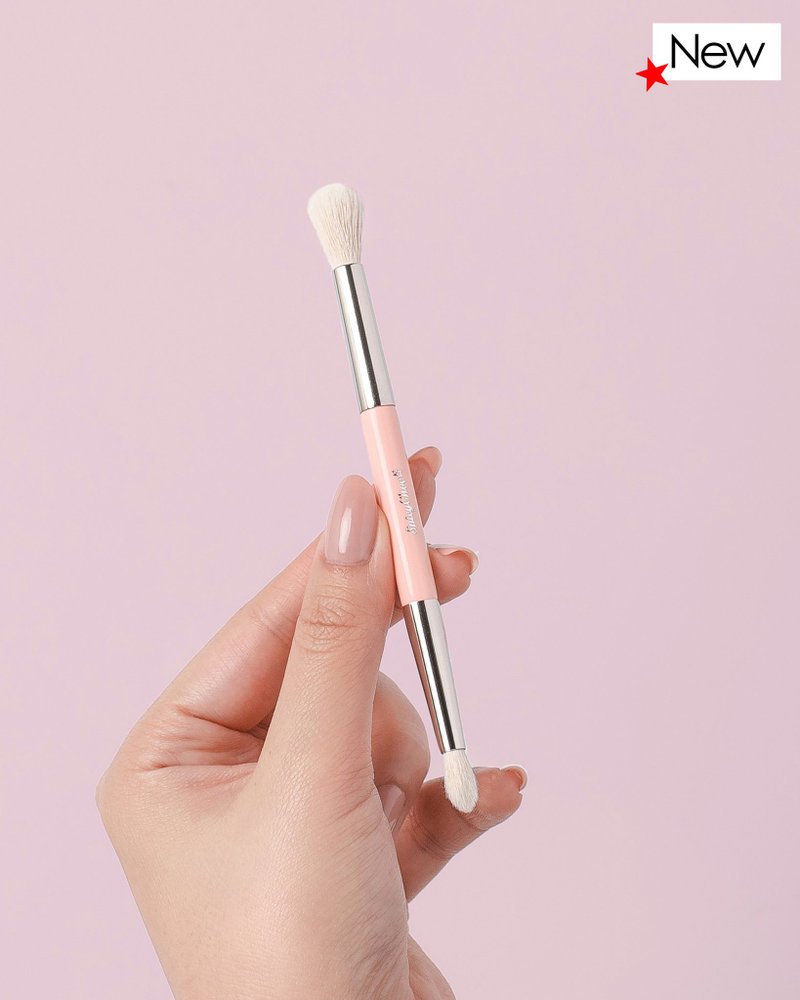 D4 Blend+Smoke雙頭眼部刷 - 彩妝刷具/鏡子/梳子 - 其他人造纖維 