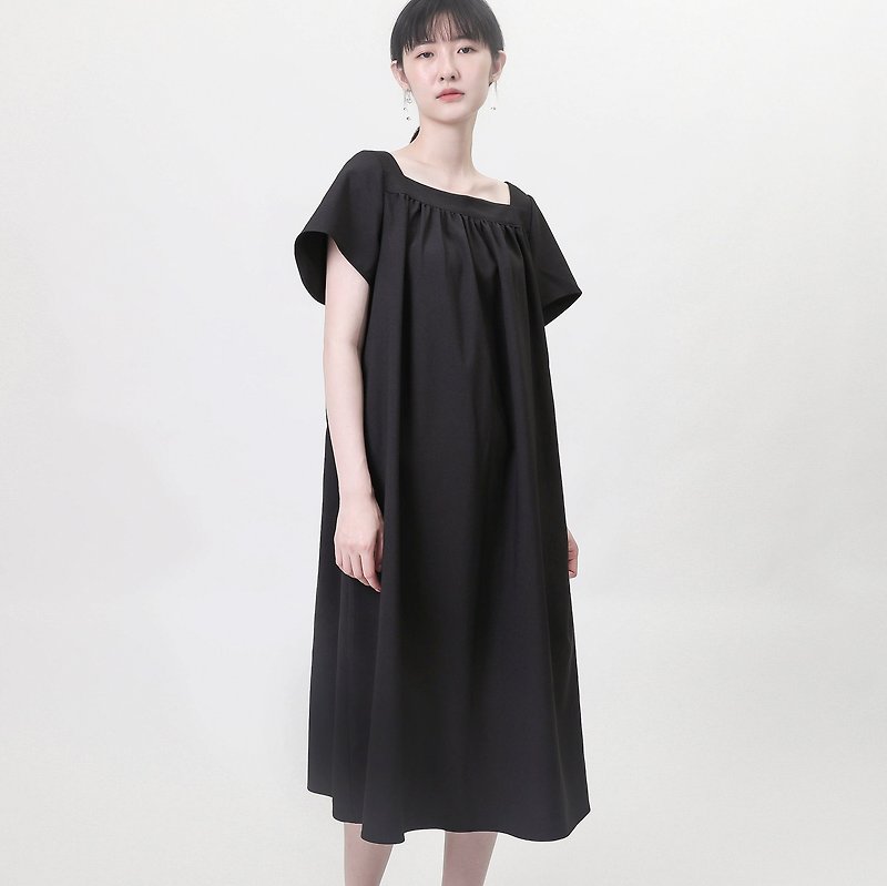 Flora_Apricot Flower Wrinkle Dress_9SF110_Black - One Piece Dresses - Cotton & Hemp Black