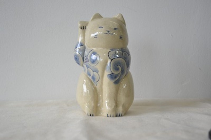 Lucky cat forehead - Items for Display - Pottery 