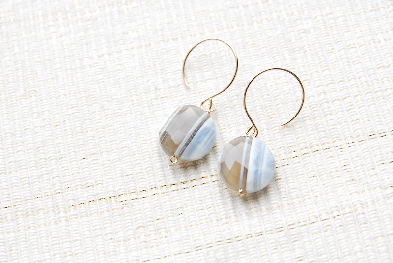 Coin-type blue opal earrings NO.1 14kgf - Earrings & Clip-ons - Semi-Precious Stones Blue