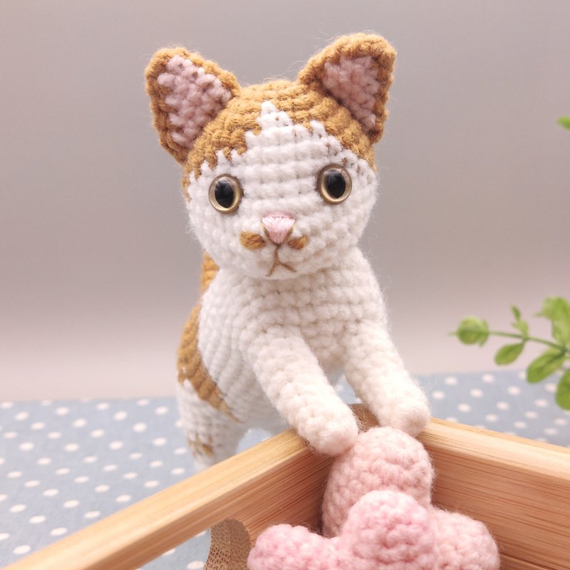 [Ready Stock] Orange and White Cat Handmade Crochet Doll - ตุ๊กตา - ไฟเบอร์อื่นๆ สีส้ม