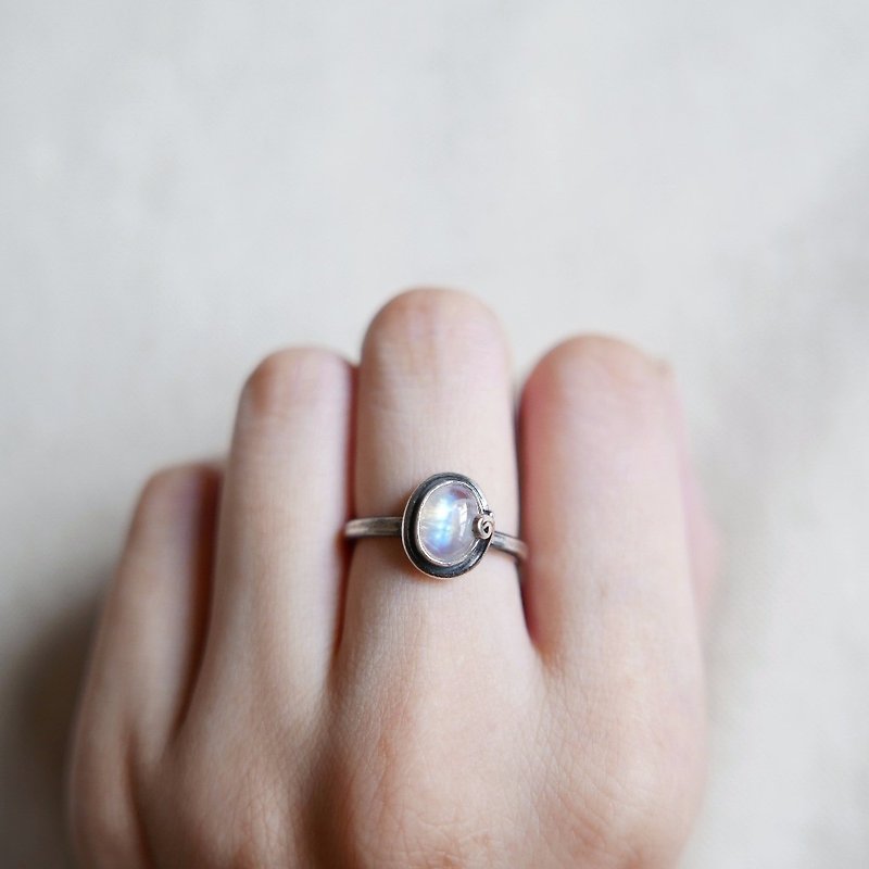 handmade silver moonstone ring - General Rings - Gemstone Multicolor