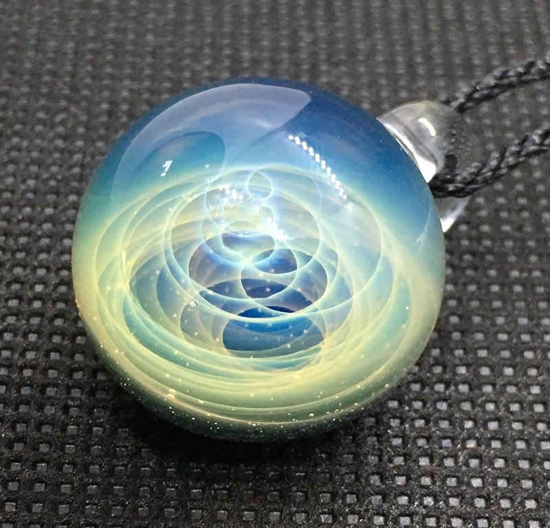 boroccus solid whirlpool design heat-resisting glass pendant - Necklaces - Glass Green