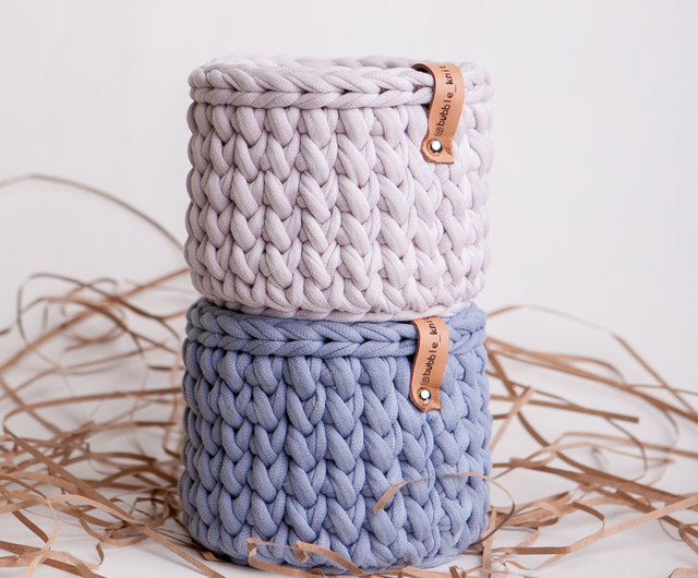 Desk organizer for women. Cute office desk accessories. Pen and pencil  holder - Shop BubbleKnitDecor Pen & Pencil Holders - Pinkoi