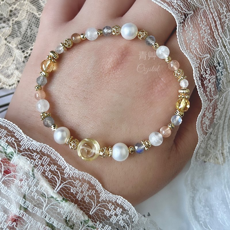 Belle's Yellow Rose - Bracelets - Crystal 