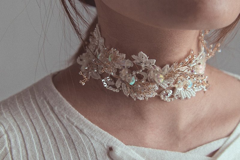 [Flower Series] Elegant Bride Clocker / Party Accessories / Bridal Headwear Hair Tie - Hair Accessories - Cotton & Hemp White