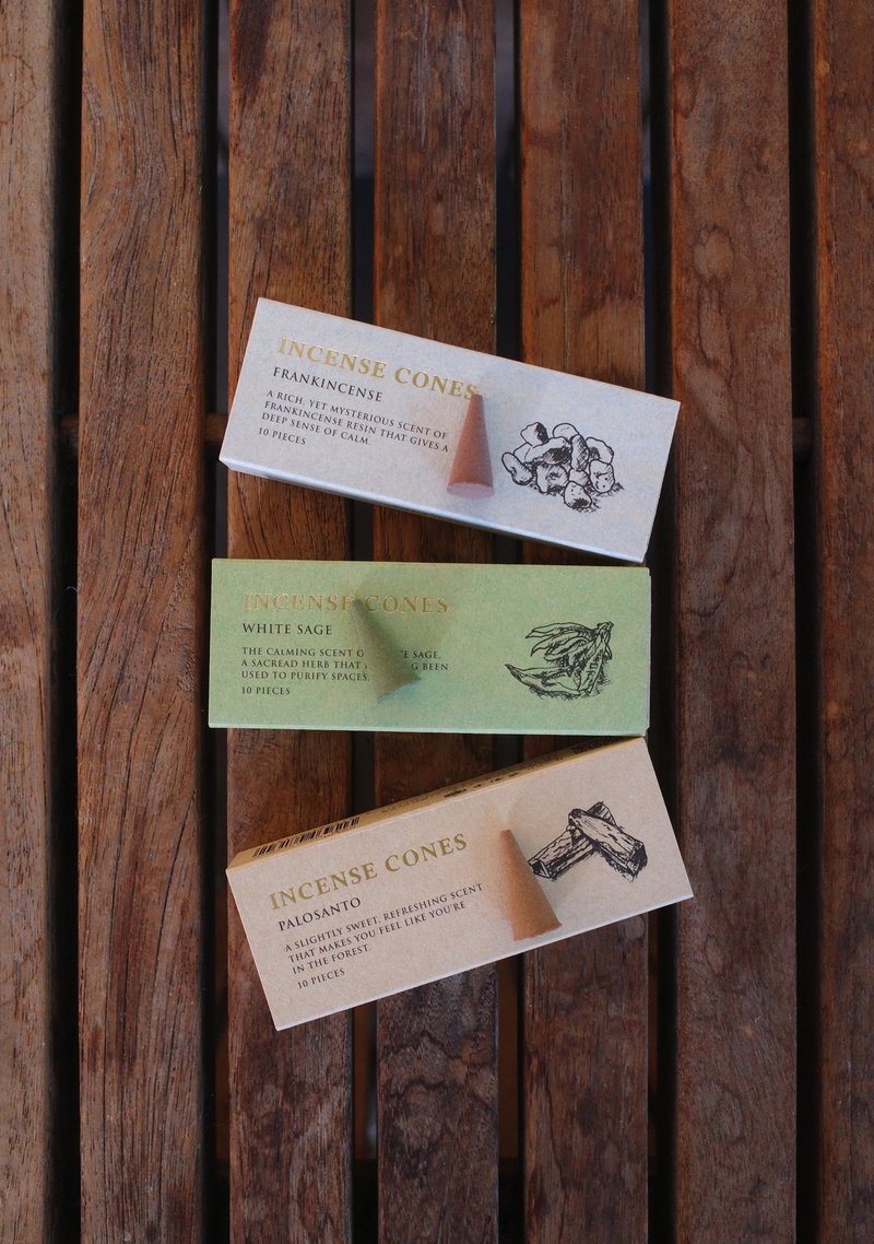 日本香彩堂 - 白鼠尾草/乳香/聖木 塔香/香椎 10 入 - 共 3 款 - 香氛/精油/擴香 - 其他材質 多色