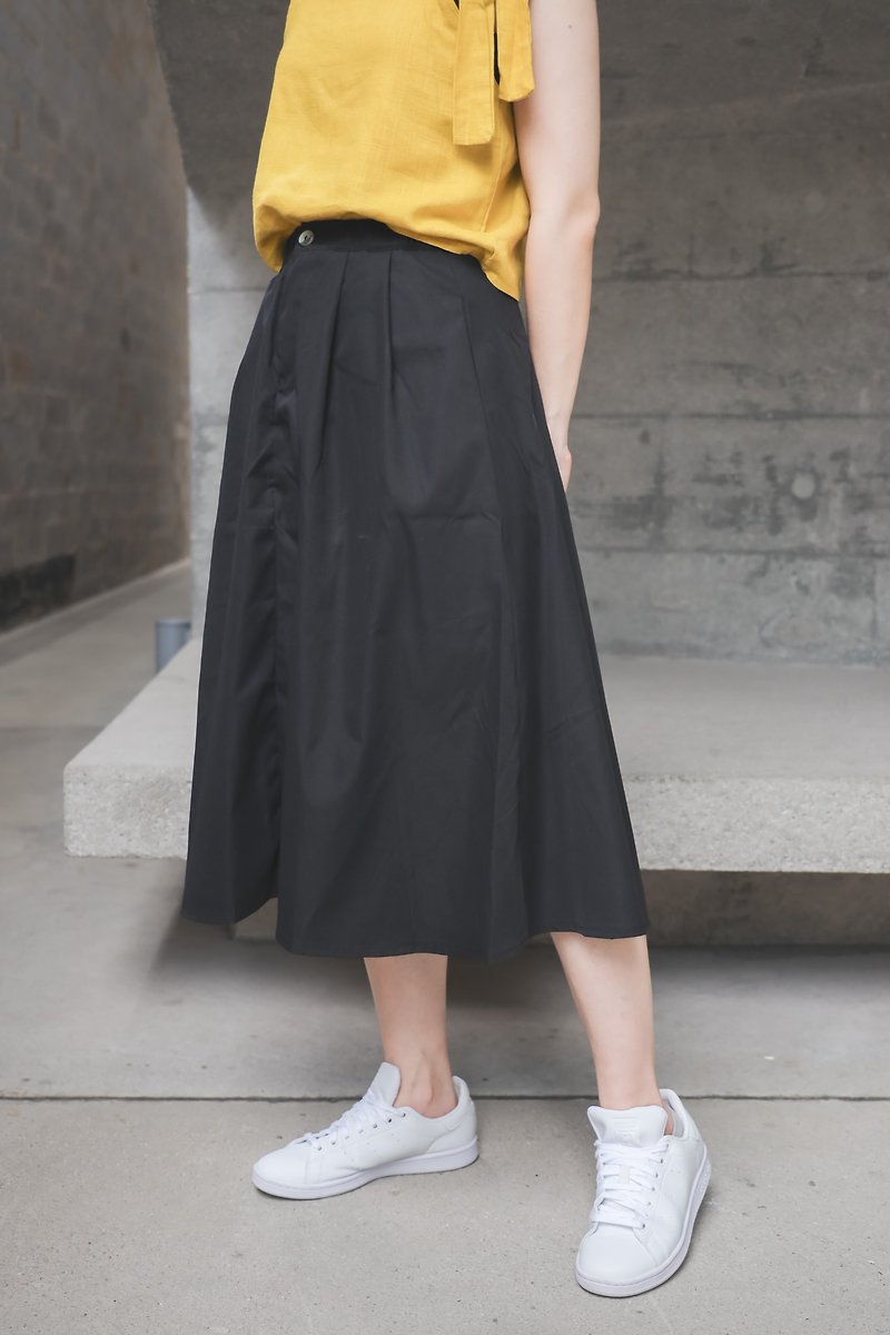 Homemade two-color button skirt - black [Valentine's Day Birthday] - Skirts - Cotton & Hemp 