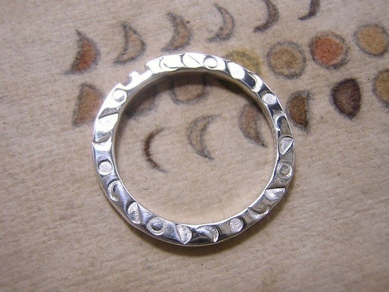 luckmoony ( mille-feuille ) ( engraved stamped message sterling silver jewelry ring 月 月亮 福气 幸运 刻印 雕刻 銀 戒指 指环 ) - แหวนทั่วไป - โลหะ 