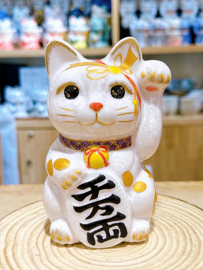 【桃運聚寶】日本清水燒招財貓 | 花結晶 - 桃小判 左 - 擺飾/家飾品 - 瓷 白色