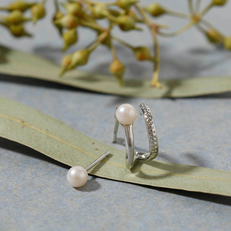 asymmetry-pearl pierced earring SV Nickel-free earrings Stylish asymmetrical design Silver - ต่างหู - โลหะ สีเงิน