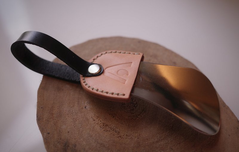 Leather Stainless Steel texture shoehorn - อื่นๆ - หนังแท้ สีกากี