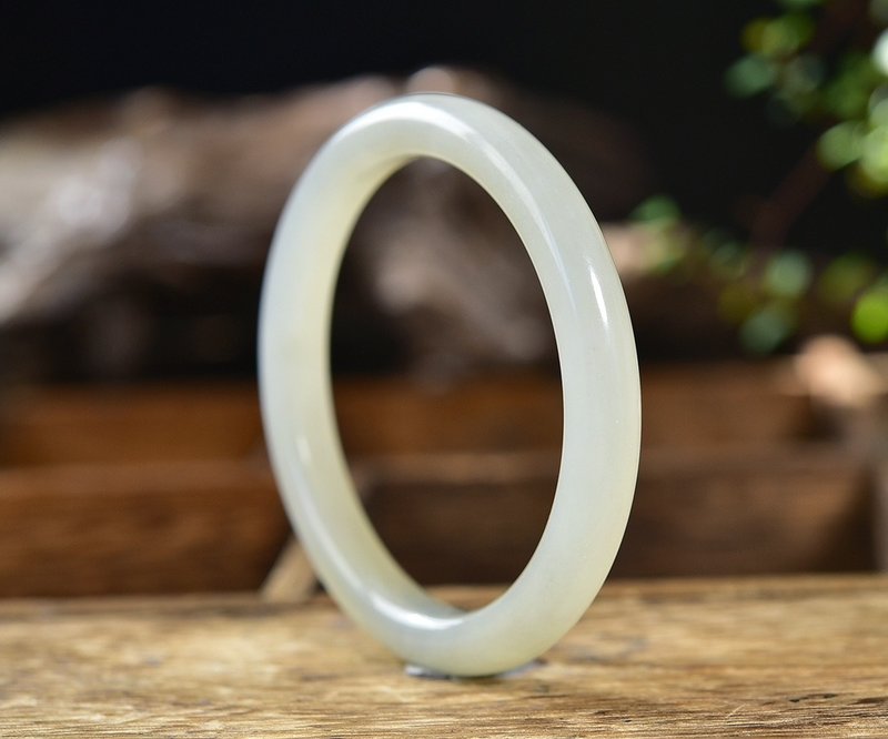 天然和田玉手鐲 圈口60mm 玉質細膩溫潤 - 手鍊/手環 - 玉石 
