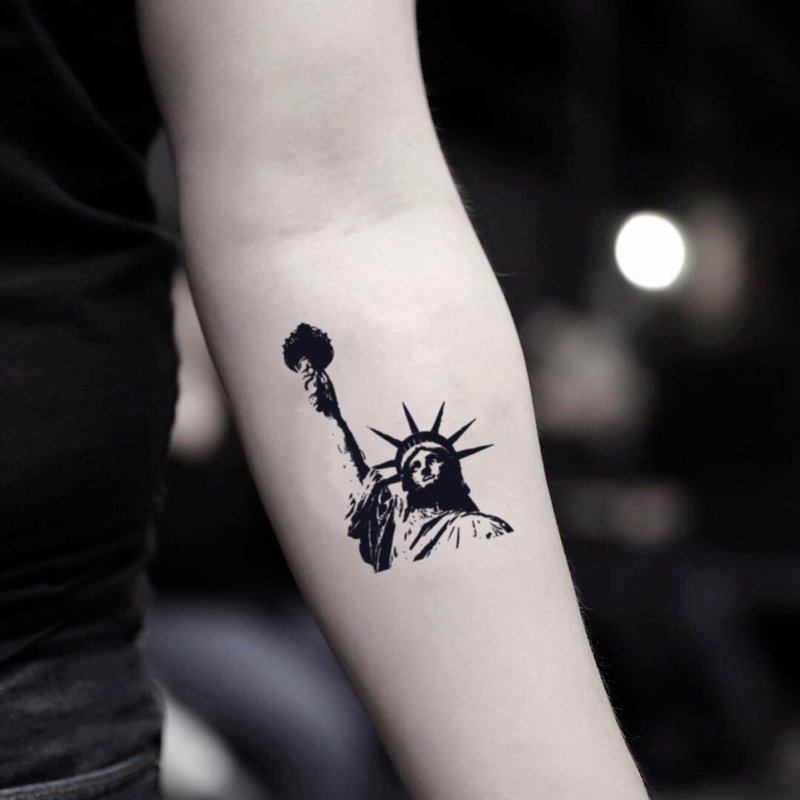 OhMyTat 美國自由女神像 Statue of Liberty 圖案紋身貼紙 (2 張) - 紋身貼紙/刺青貼紙 - 紙 黑色