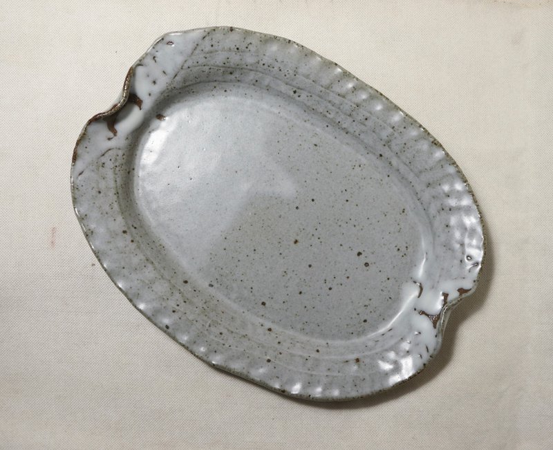 Celadon hand pinch plate - Plates & Trays - Pottery 