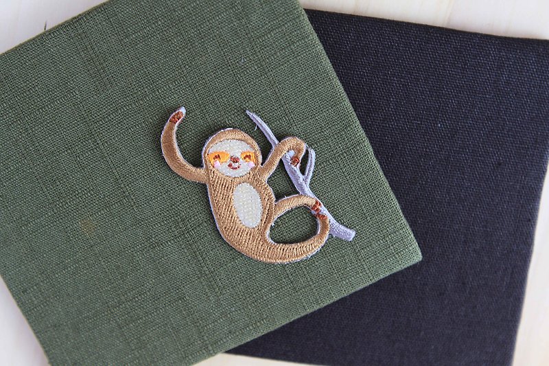 Naughty Little Sloth-Self-adhesive Embroidered Cloth Sticker Big Sloth Series - เย็บปัก/ถักทอ/ใยขนแกะ - งานปัก 
