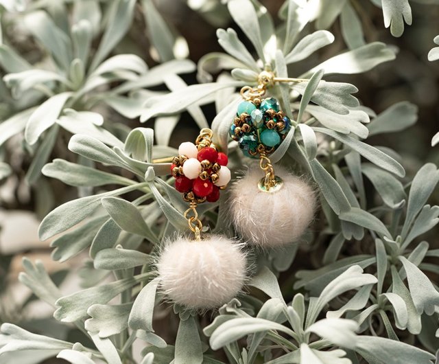 Two-color Christmas pom-poms - crystal beaded earrings (medical