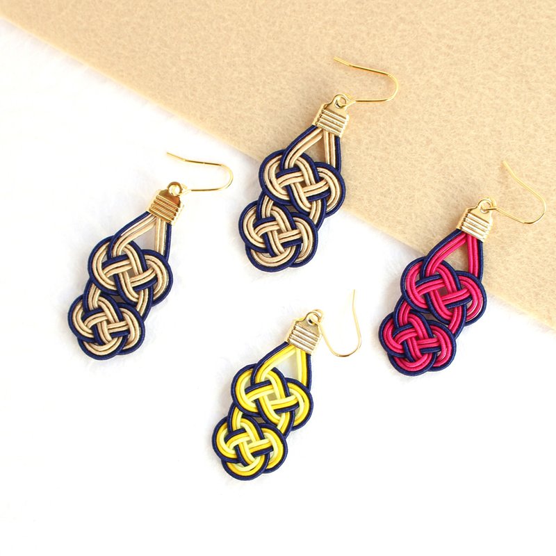 japanese style pierce earring / mizuhiki / japan / accessory / compact / simple - ต่างหู - ผ้าไหม สีกากี