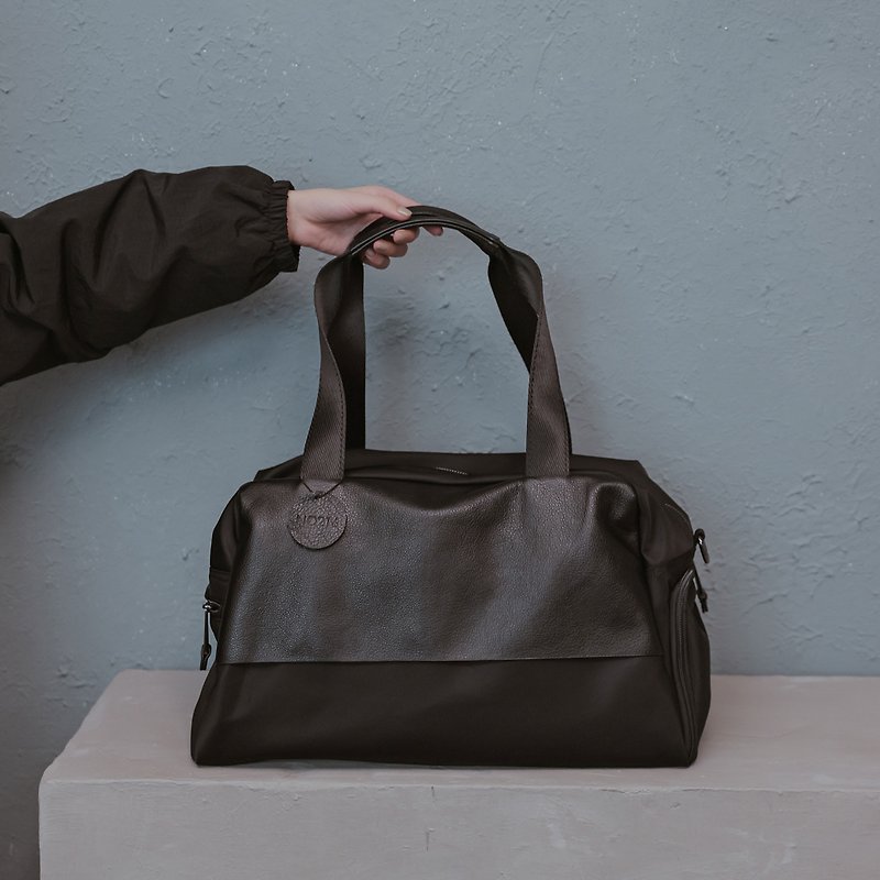 Different material travel bag - black - กระเป๋าถือ - หนังแท้ สีดำ