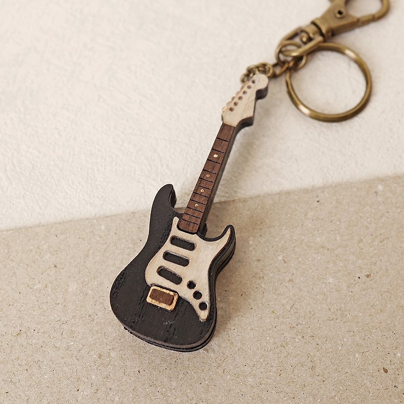 | Customized engraving + color selection | Fender simulated electric guitar pendant keychain black gift - พวงกุญแจ - ไม้ สีนำ้ตาล