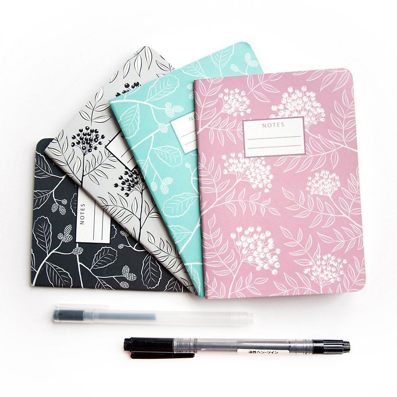 Set of Two A6 Notebooks - Pocket Size Journals / Notebooks with Nature Pattern - สมุดบันทึก/สมุดปฏิทิน - กระดาษ สึชมพู