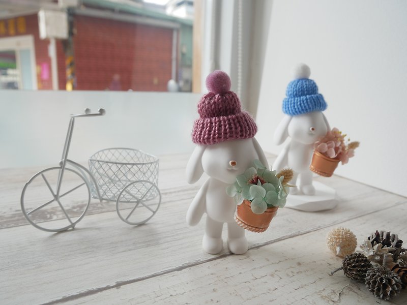 Customized Gift Christmas Gift Box Miss Flower Mystery [Warm Winter Fur Hat Rabbit] Diffusion Stone Exchange Gift - ช่อดอกไม้แห้ง - เครื่องลายคราม หลากหลายสี