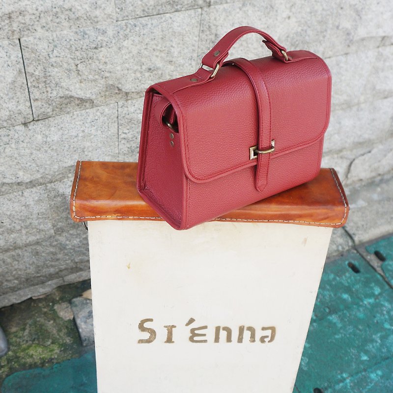 Sienna leather business buckle square bag (waterproof office) * suitable for office workers bag - กระเป๋าแมสเซนเจอร์ - หนังแท้ สีแดง