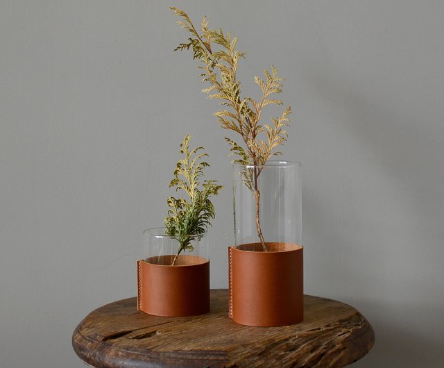 隅に散りばめられた美】革花瓶、牛革花器、ガラスカップ - ショップ