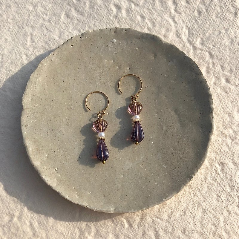 ••• Blueberry Shell Candy••• - Earrings & Clip-ons - Glass Purple