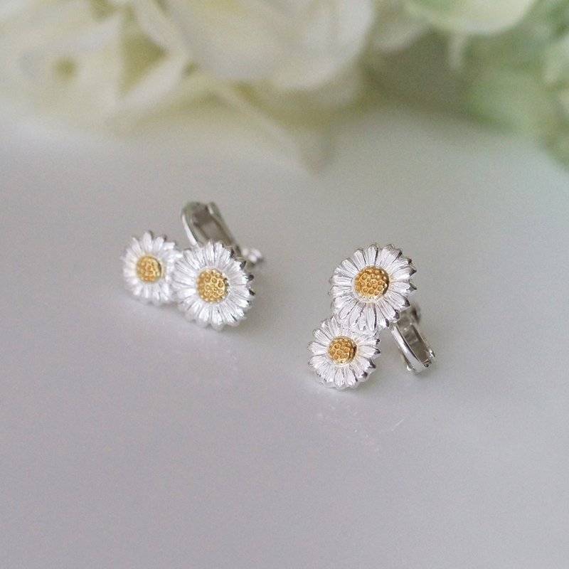 Two-wheeled daisy Clip-On one ear - Earrings & Clip-ons - Sterling Silver Gold