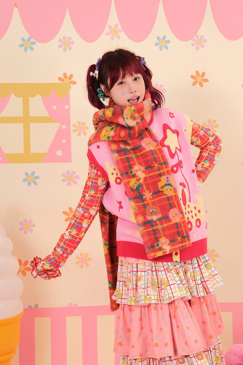 昭和甜品屋羊羔絨圍巾 可愛日系保暖配飾 - 圍巾/披肩 - 其他材質 多色