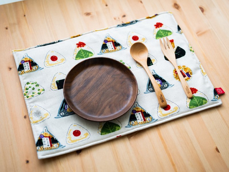 Happiness for one person【Cotton Placemat】Single Piece of Rice Ball Fabric - Place Mats & Dining Décor - Cotton & Hemp 