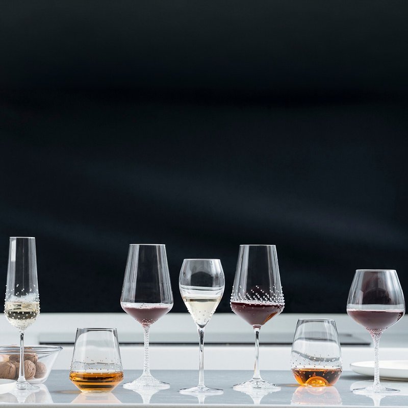 【訳あり商品ゾーン】オーストリア製 GRANDI スワロフスキー ラインストーン ワイングラス 若干の割引価格 - ワイングラス・酒器 - ガラス 