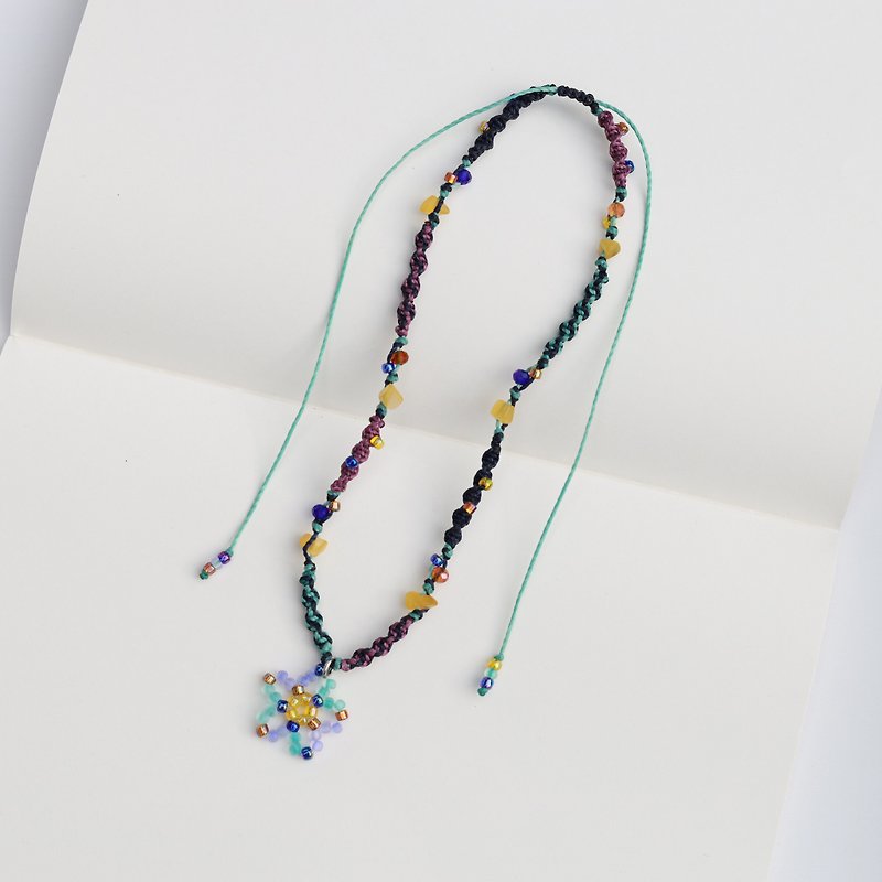 Multicolor flower woven waxed cord choker necklace with beaded flower pendent - 項鍊 - 繡線 多色