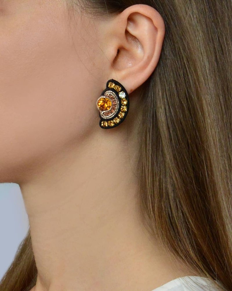Earrings Stud earrings with crystals in yellow colorChristmas Gift Wrapping - 耳環/耳夾/耳骨夾 - 其他材質 橘色