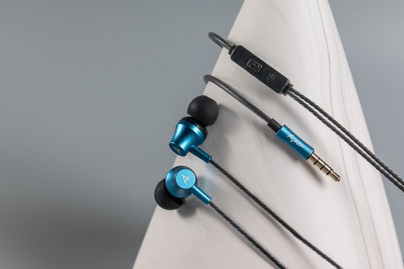 其他材質 耳機/藍牙耳機 黑色 - Avier COLOR MIX 鋁合金入耳式耳機 / 四色任選