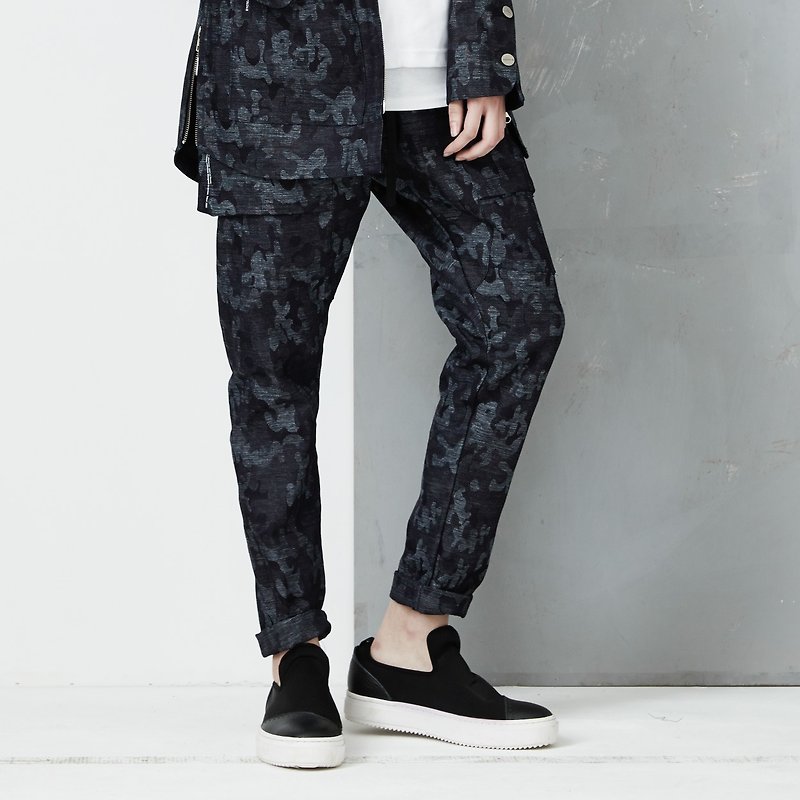 DYCTEAM - Camouflage Pattern Pants | Tannin Camouflage Pants | Only M left - กางเกงขายาว - วัสดุอื่นๆ สีน้ำเงิน