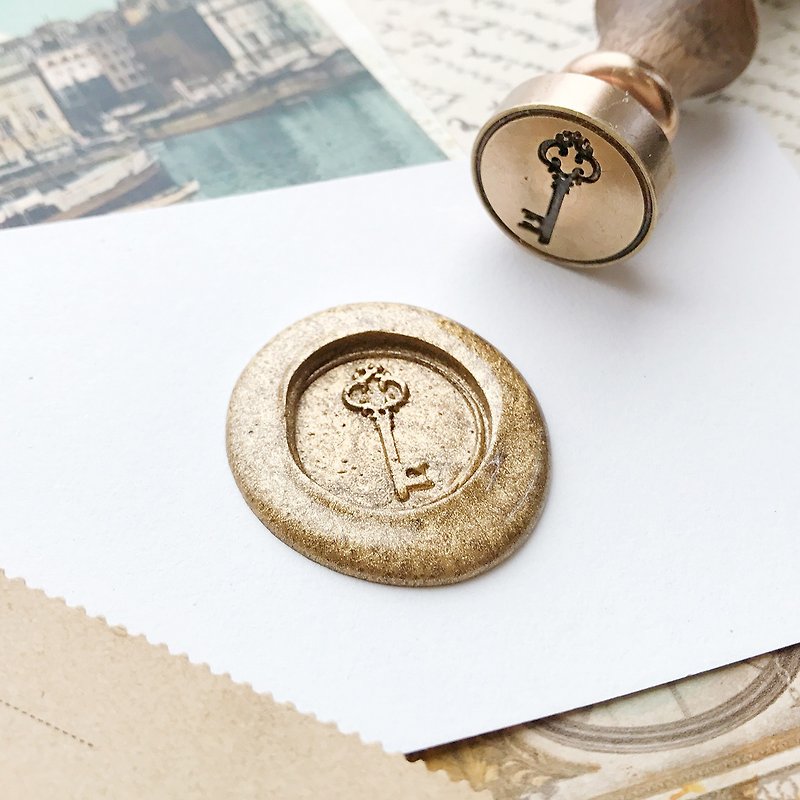 Sealing Wax Medal Gift Box | The Key to Happiness - Stamps & Stamp Pads - Other Metals Gold