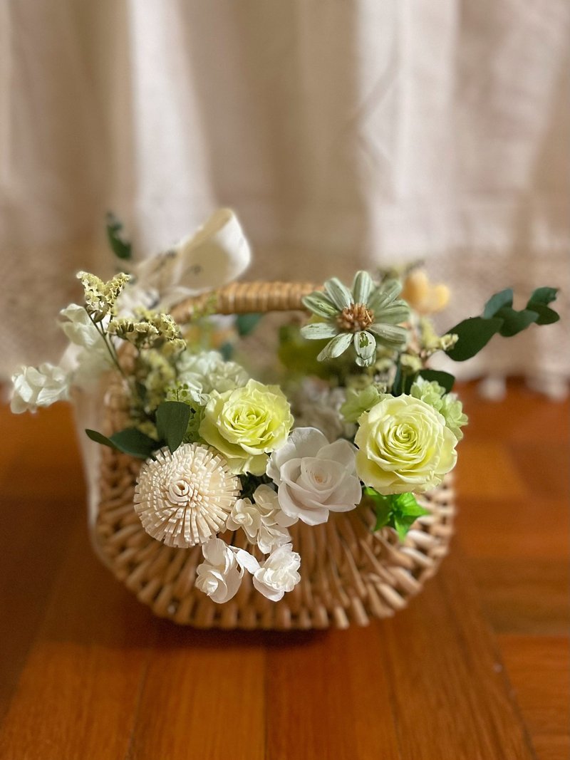 【永生花禮】繁花綠意永生花籃-/開幕花禮/升遷花禮/祝賀花禮 - 乾燥花/永生花 - 植物．花 多色