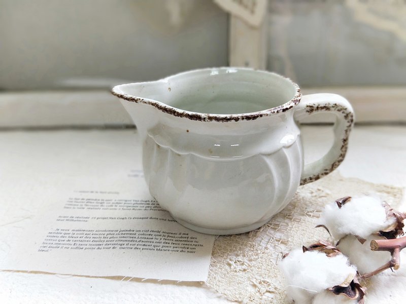 【好日戀物】德國vintage/antique手作牛奶壺 - 茶壺/茶杯/茶具 - 陶 白色
