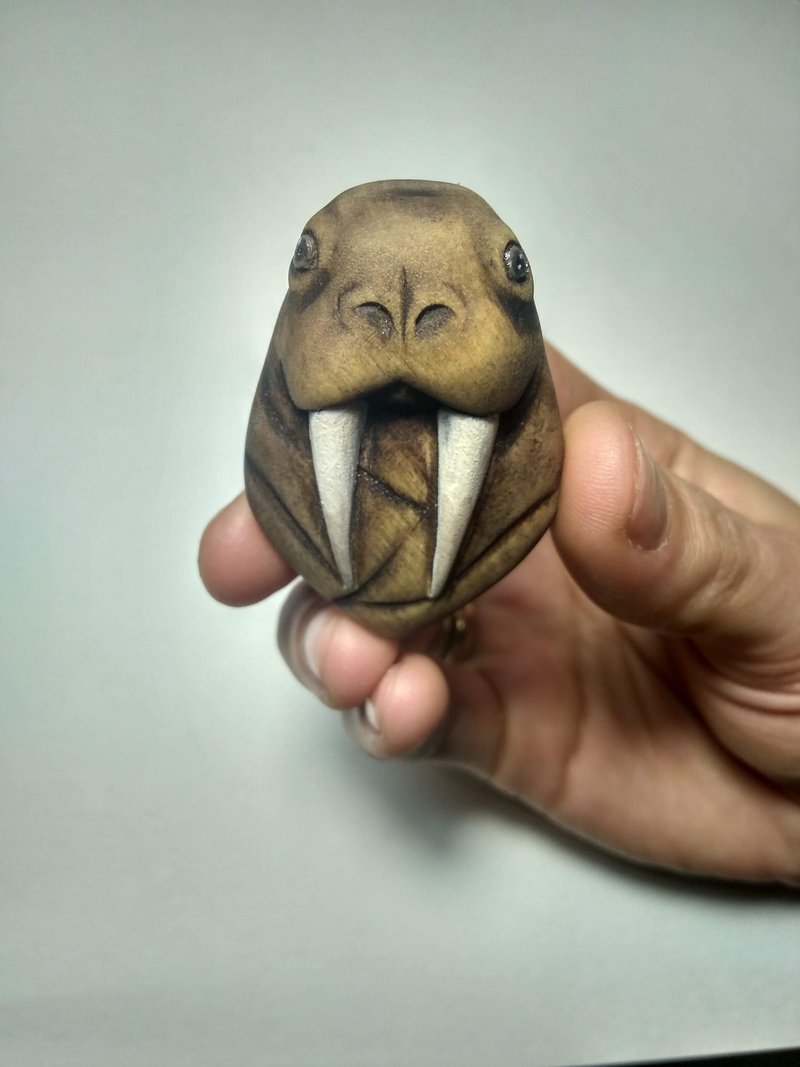 Brooch Walrus - Brooches - Wood 