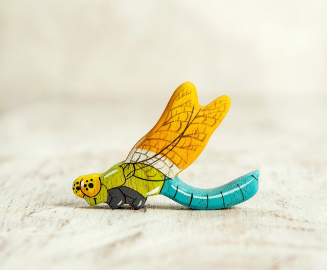 木製の毛虫のおもちゃの置物ミニチュア昆虫 - ショップ Wooden Caterpillar Toys 知育玩具・ぬいぐるみ - Pinkoi