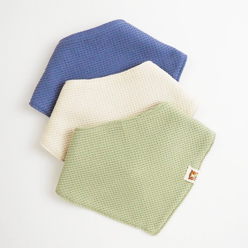 (In stock in Taiwan) 3-piece set of pure cotton waffle grid triangular shape absorbent bib bags - ผ้ากันเปื้อน - ผ้าฝ้าย/ผ้าลินิน 