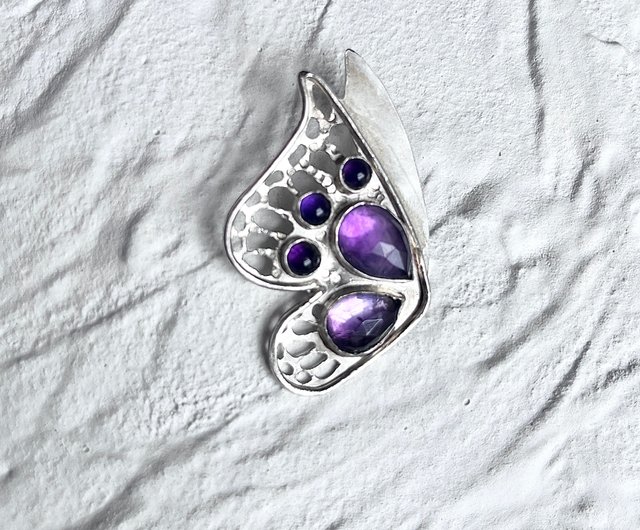 魔法の森の紫の蝶ブローチ シルバー925 アメジスト - ショップ KAE