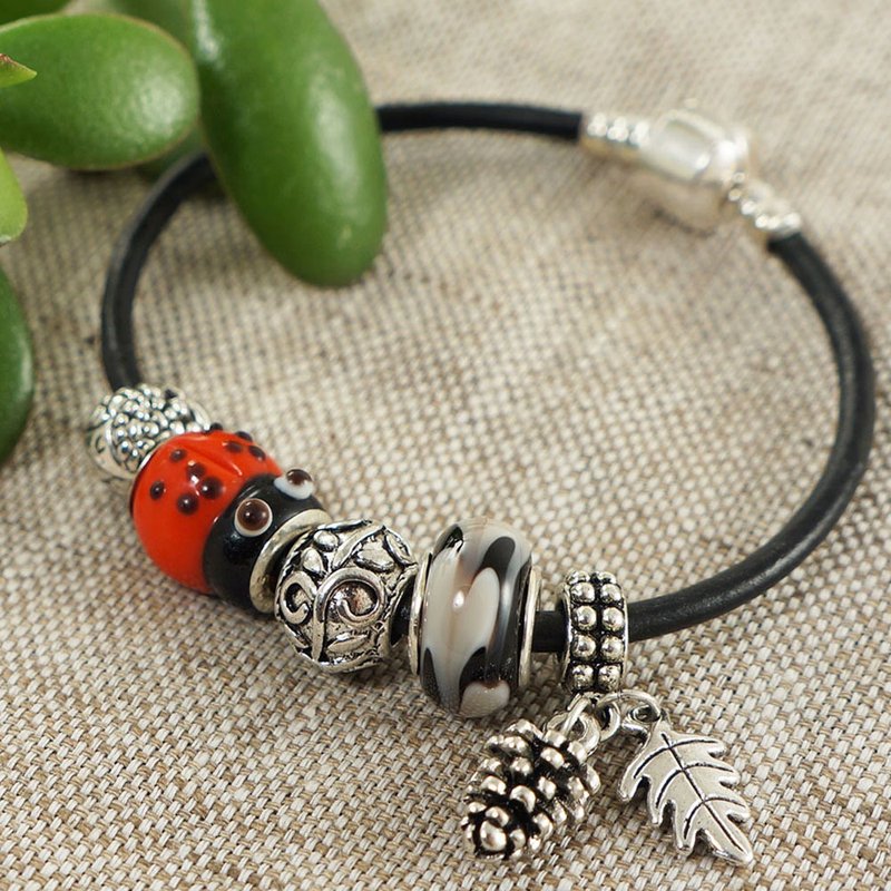Red Black Lampwork Glass Ladybird Ladybug Silver Euro Charm Bracelet Jewelry - 手鍊/手環 - 其他材質 紅色