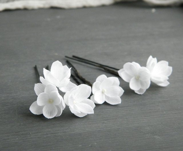 White bridal hair pins Small flowers headpiece Floral wedding hair piece -  Shop FloralAccessoriesUA Hair Accessories - Pinkoi