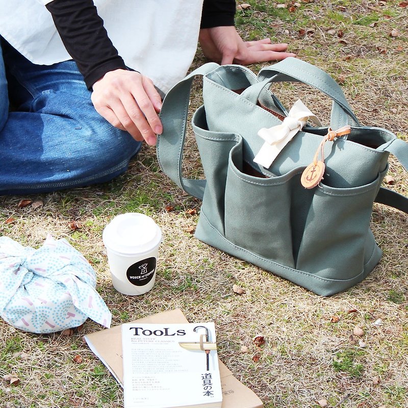 nap: Wasabi Kurashiki canvas shoulder bag - กระเป๋าแมสเซนเจอร์ - ผ้าฝ้าย/ผ้าลินิน สีเขียว