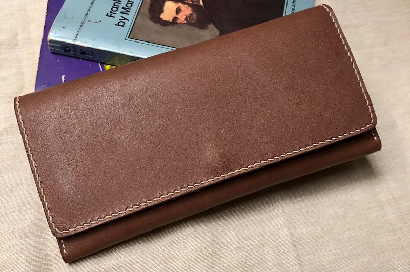 Classic Half-Fold Long-Chocolate Cow Leather - กระเป๋าสตางค์ - หนังแท้ สีนำ้ตาล